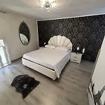 Briante House Bed & Breakfast 4*