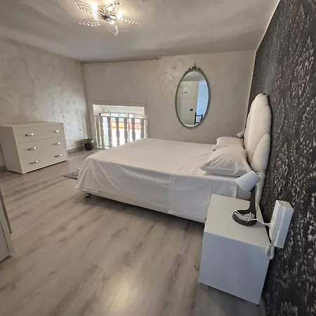 Briante House Bed & Breakfast 4*