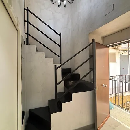 Briante House 4* Naples