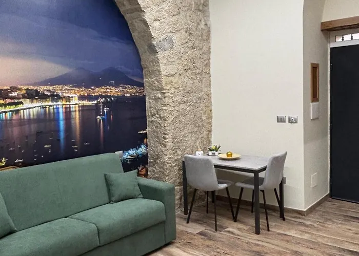 Briante House 4* Napoli